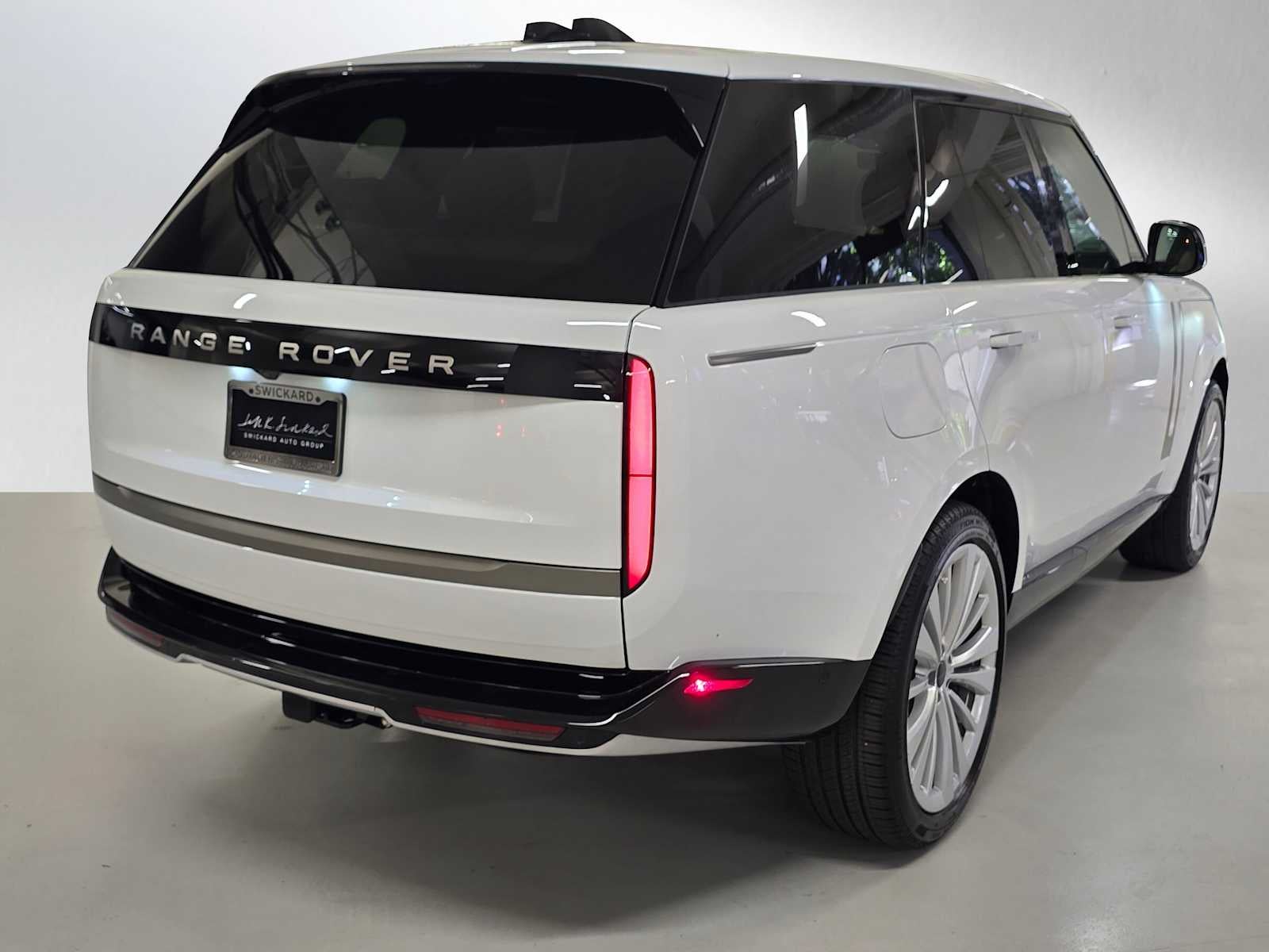 2026 Land Rover Range Rover SE