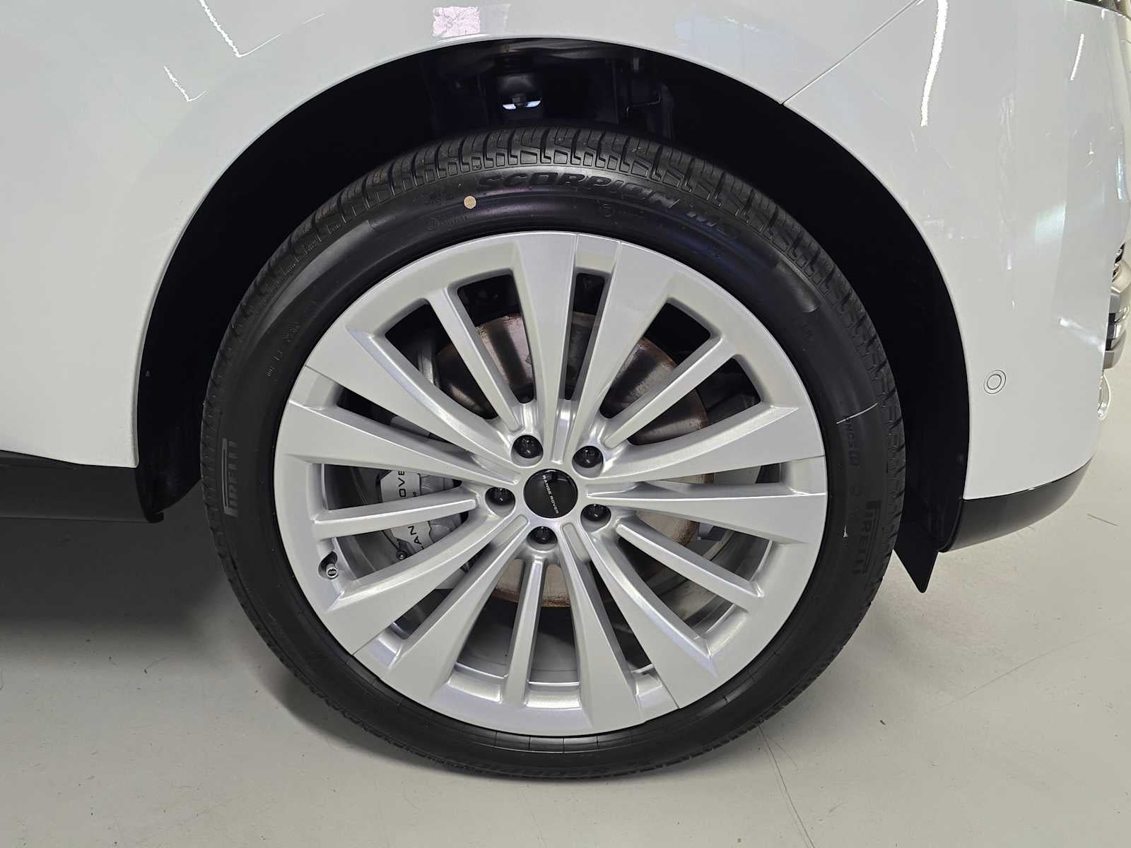 2026 Land Rover Range Rover SE