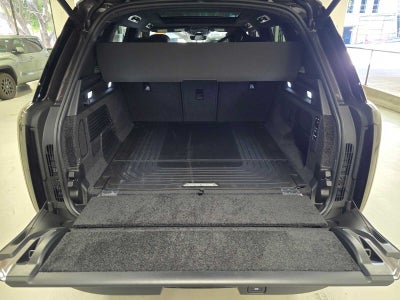 2026 Land Rover Range Rover SE