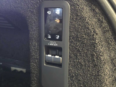 2026 Land Rover Range Rover SE