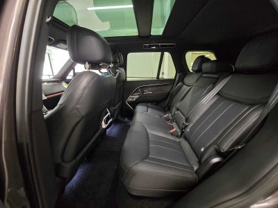 2026 Land Rover Range Rover SE