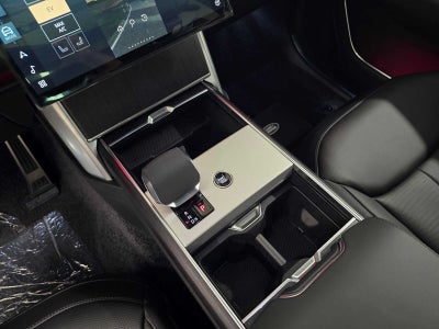 2026 Land Rover Range Rover SE
