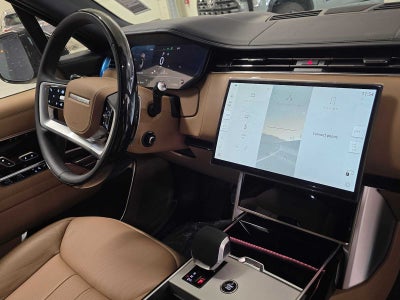 2026 Land Rover Range Rover SE