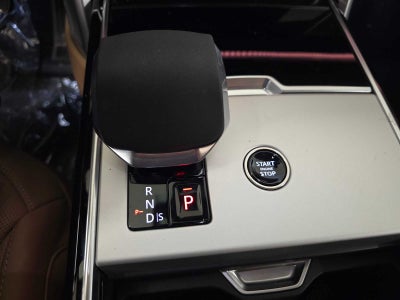 2026 Land Rover Range Rover SE