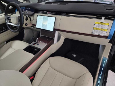 2026 Land Rover Range Rover SE