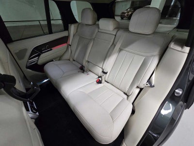 2026 Land Rover Range Rover SE