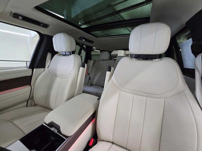 2026 Land Rover Range Rover SE