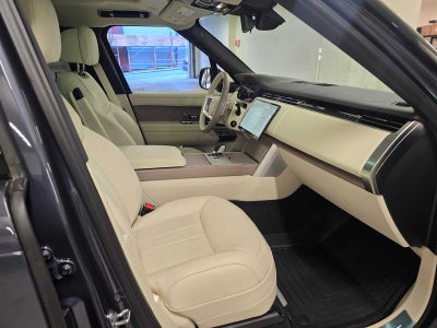 2026 Land Rover Range Rover SE