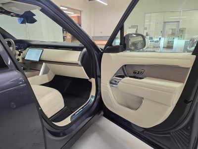 2026 Land Rover Range Rover SE