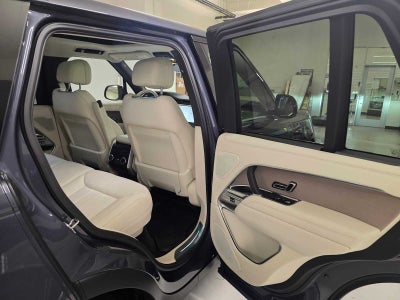 2026 Land Rover Range Rover SE