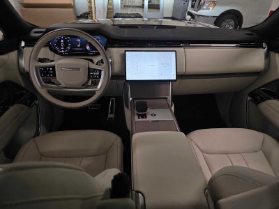 2026 Land Rover Range Rover SE