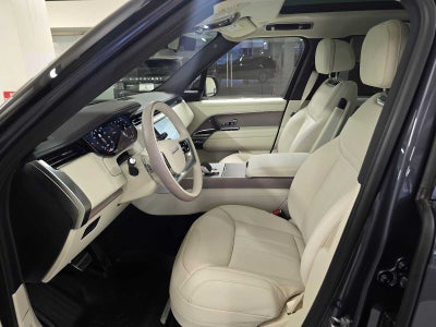 2026 Land Rover Range Rover SE