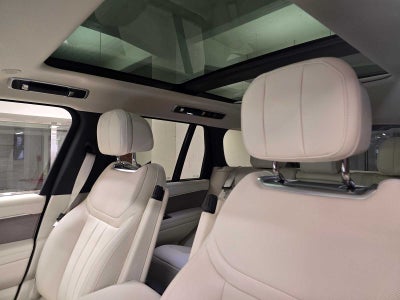 2026 Land Rover Range Rover SE