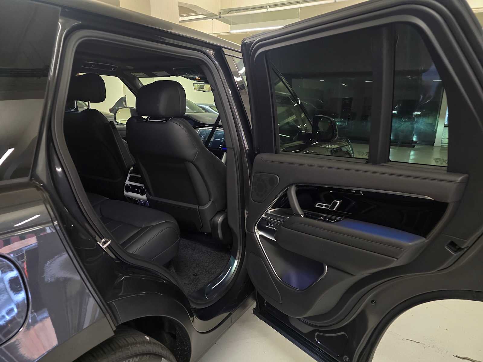 2026 Land Rover Range Rover SE