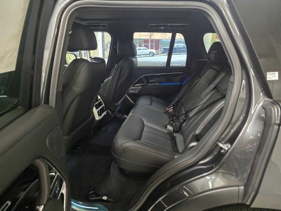 2026 Land Rover Range Rover SE