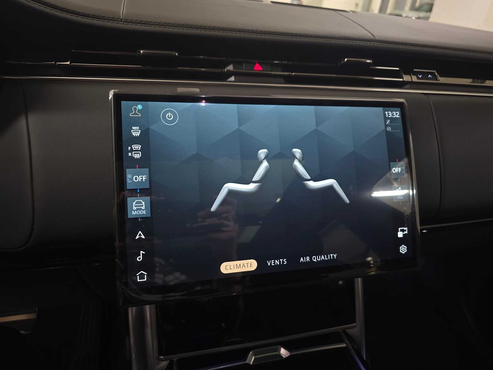 2026 Land Rover Range Rover SE
