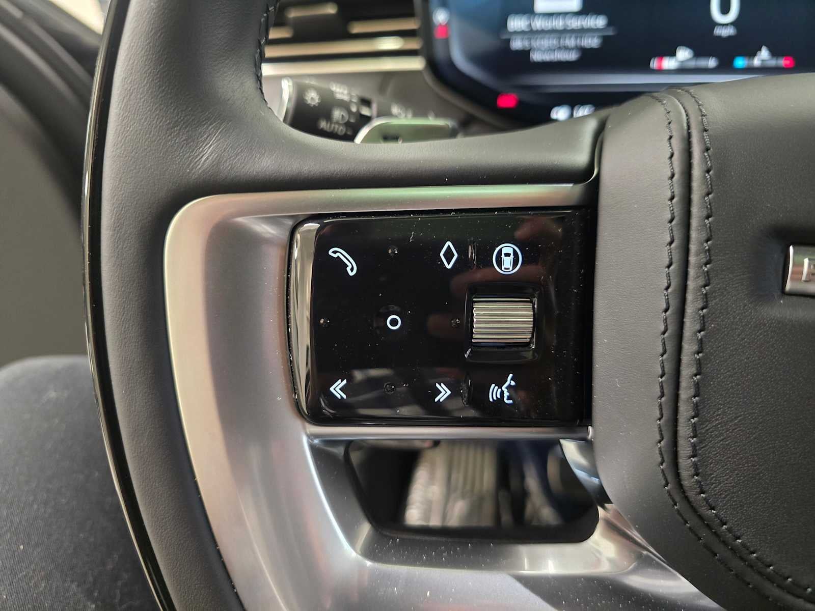 2026 Land Rover Range Rover SE