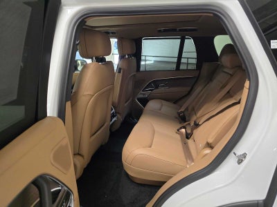 2026 Land Rover Range Rover SE