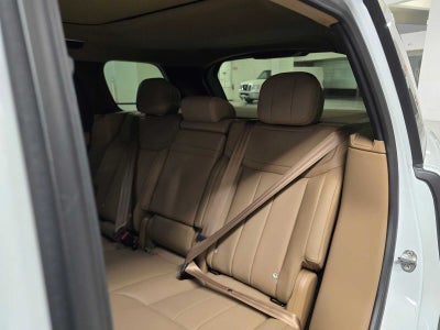 2026 Land Rover Range Rover SE