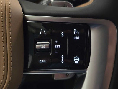 2026 Land Rover Range Rover SE