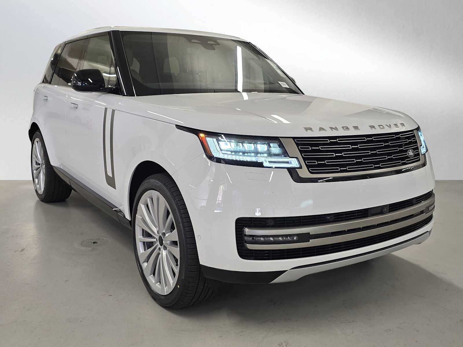 2026 Land Rover Range Rover SE