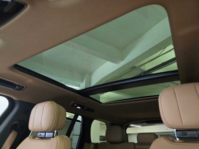 2026 Land Rover Range Rover SE