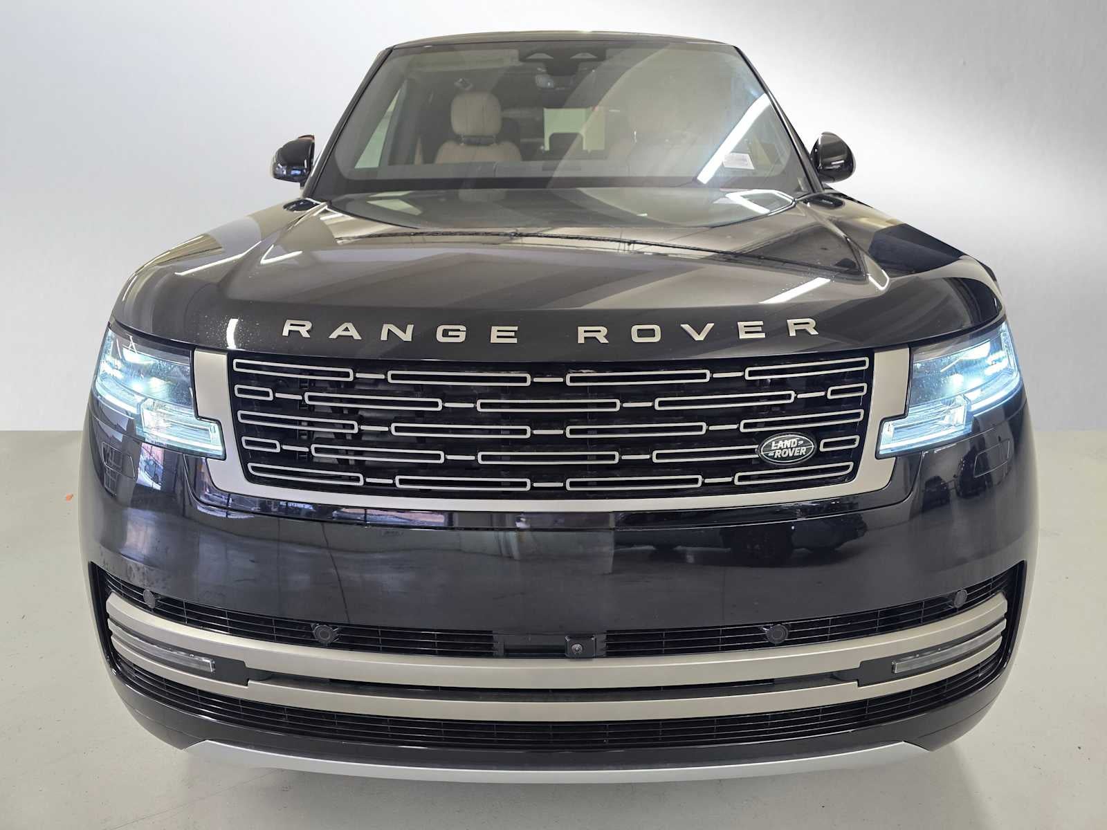 2026 Land Rover Range Rover SE