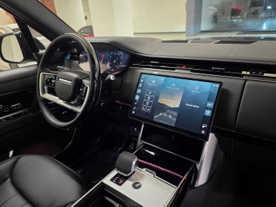 2026 Land Rover Range Rover SE