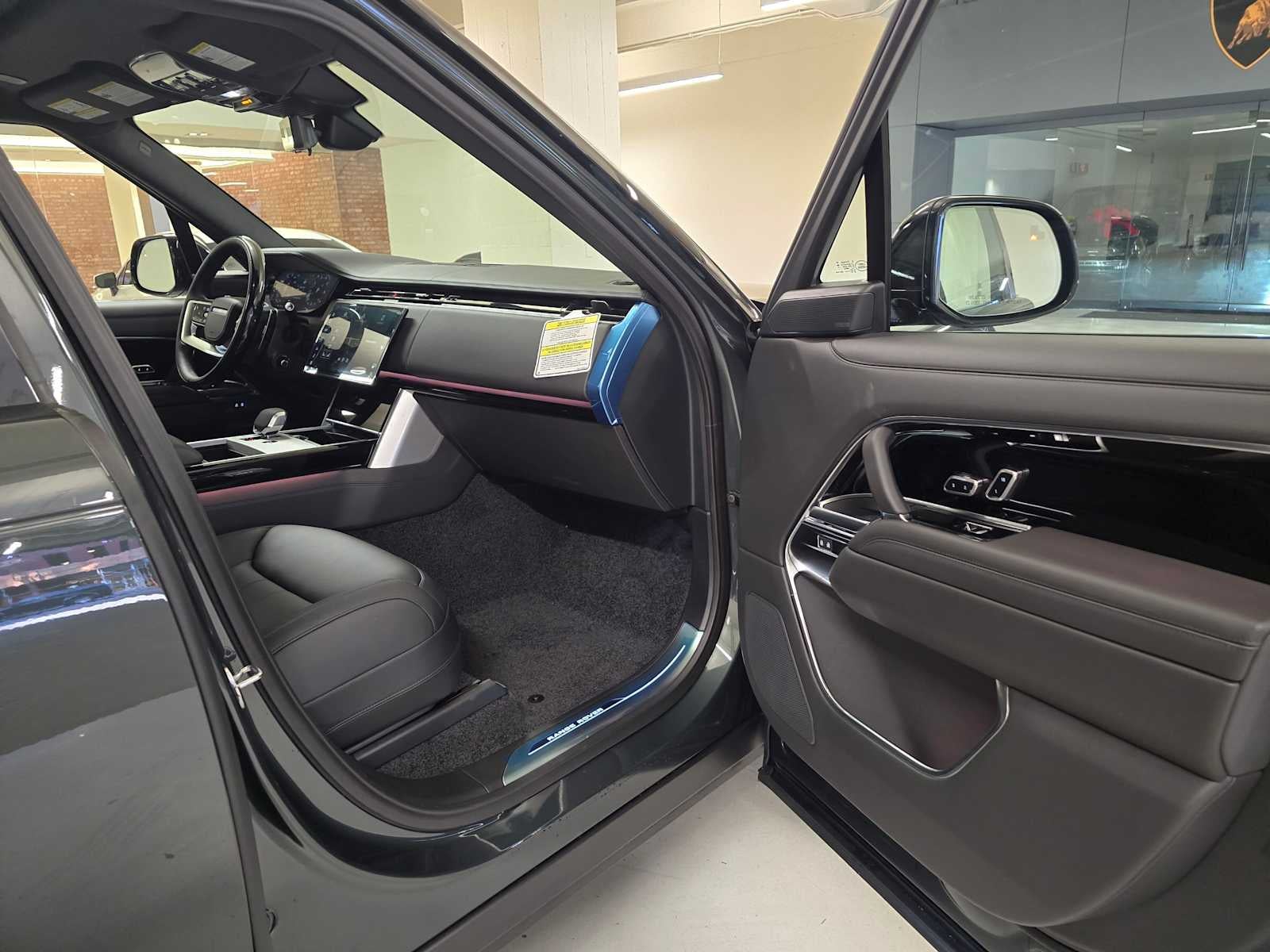 2026 Land Rover Range Rover SE