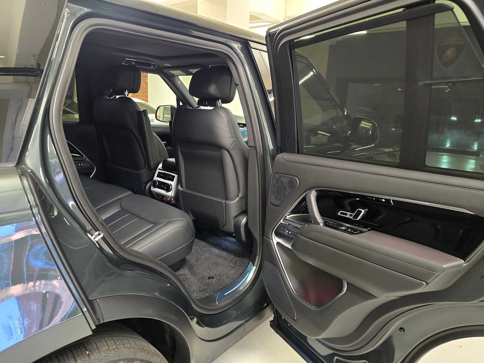 2026 Land Rover Range Rover SE