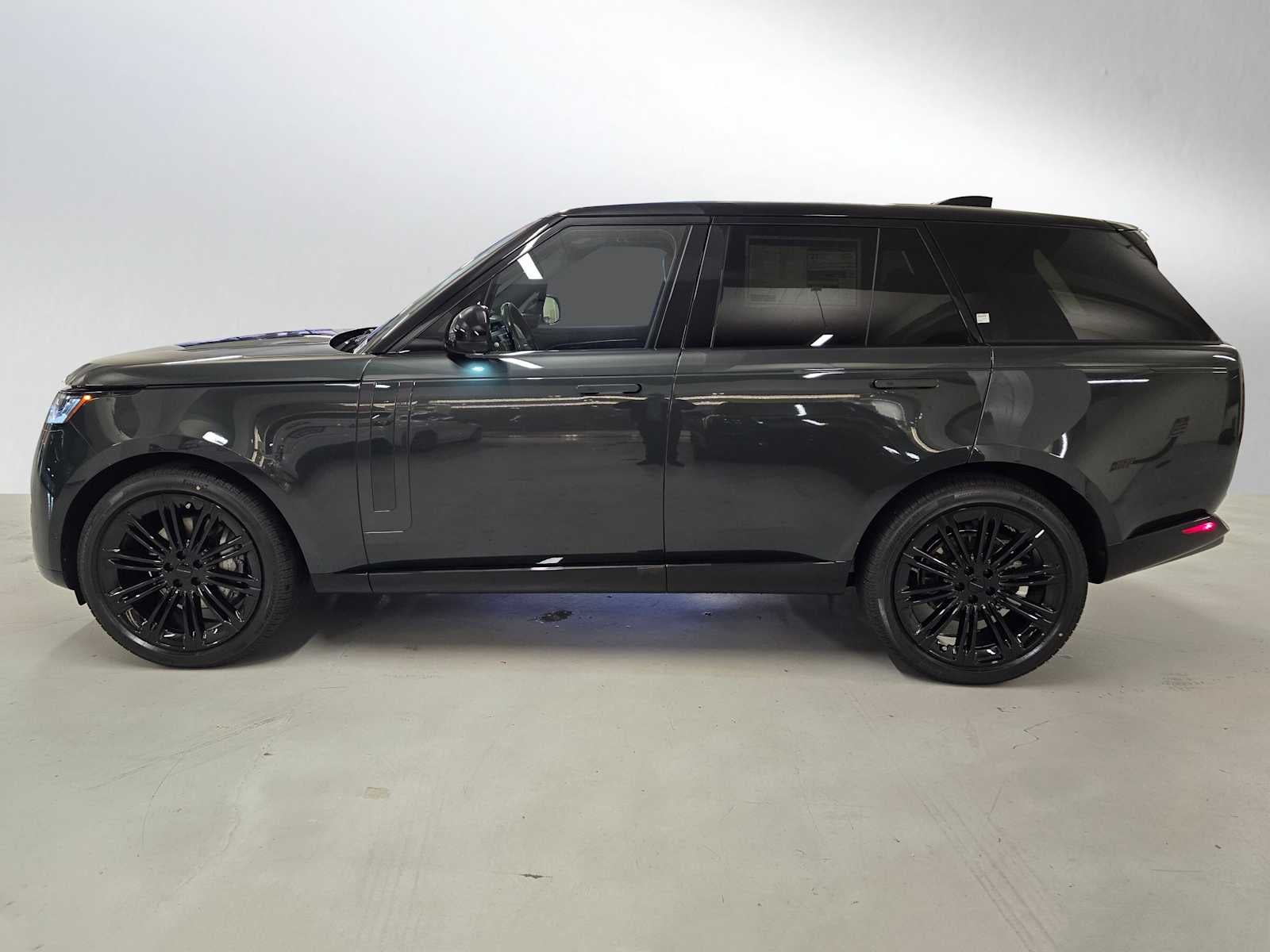 2026 Land Rover Range Rover SE