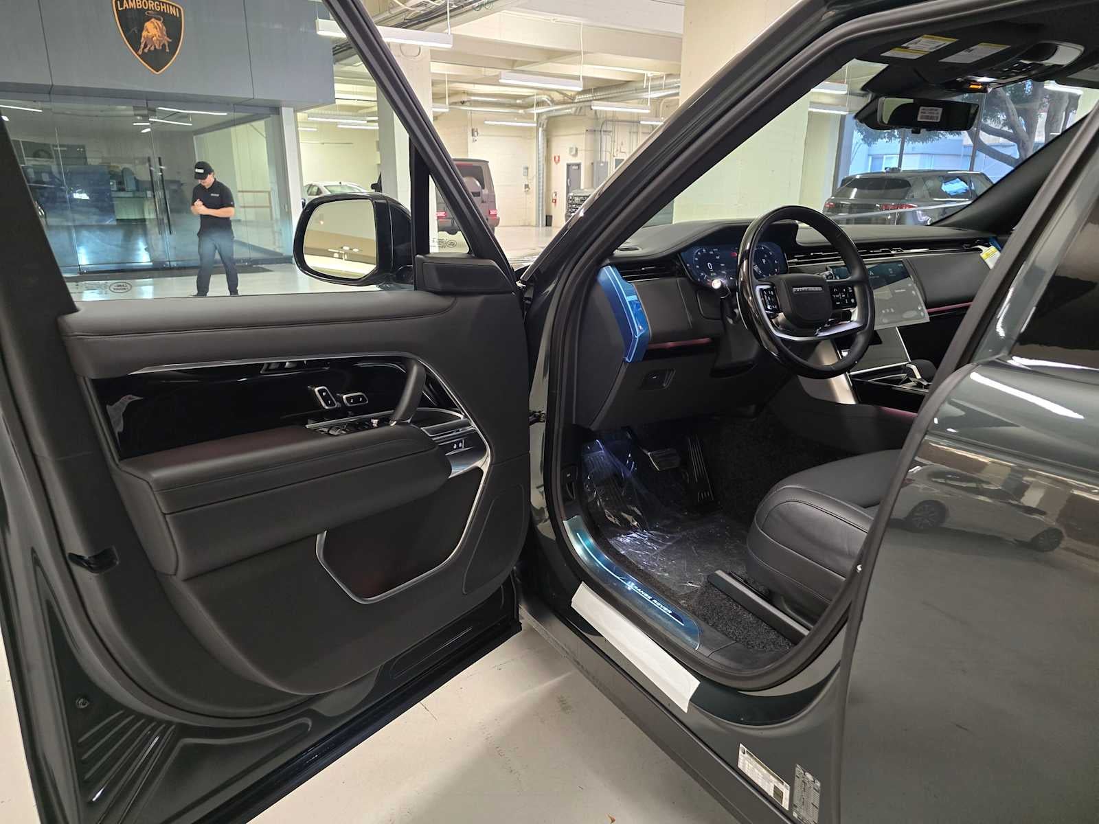 2026 Land Rover Range Rover SE