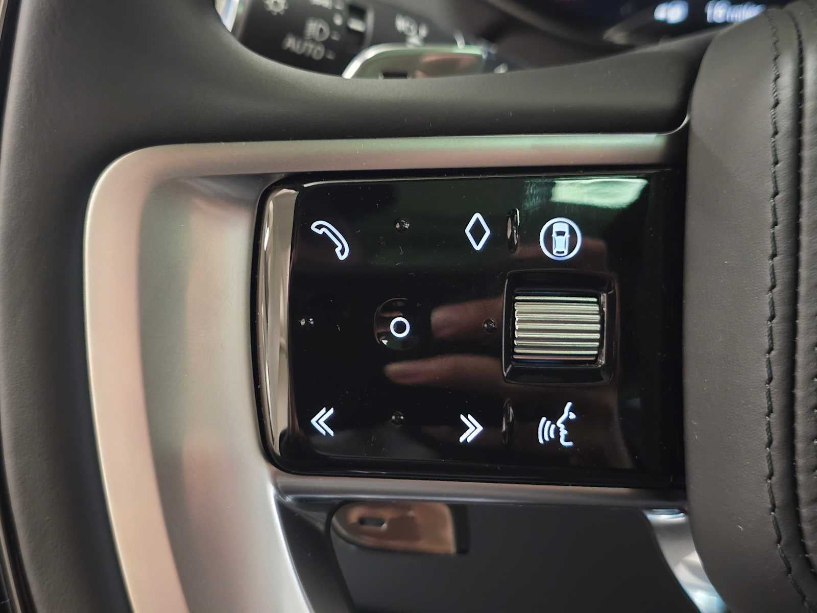 2026 Land Rover Range Rover SE