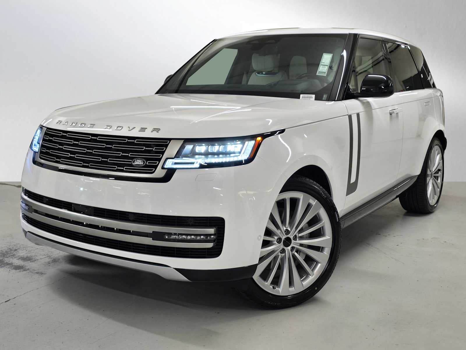2026 Land Rover Range Rover SE