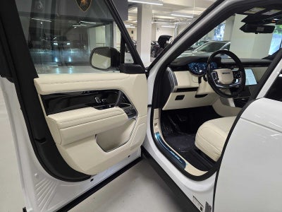 2026 Land Rover Range Rover SE