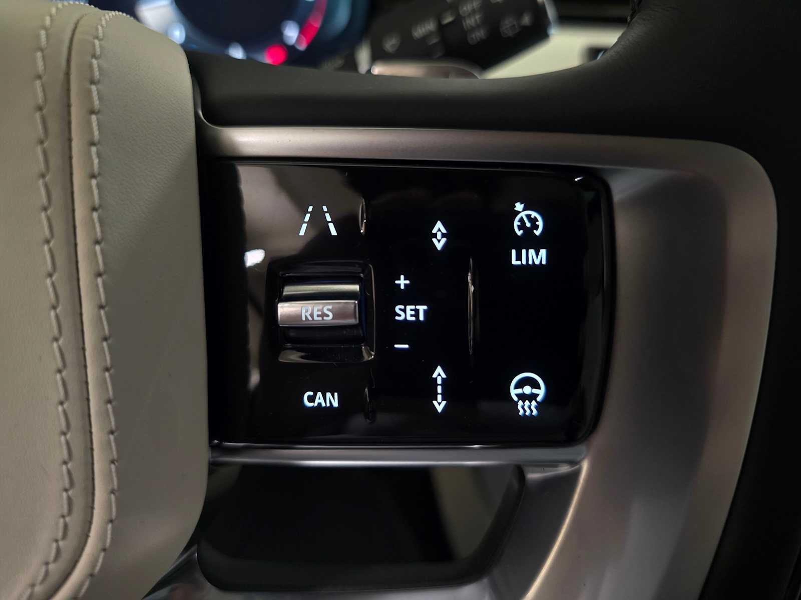2026 Land Rover Range Rover SE