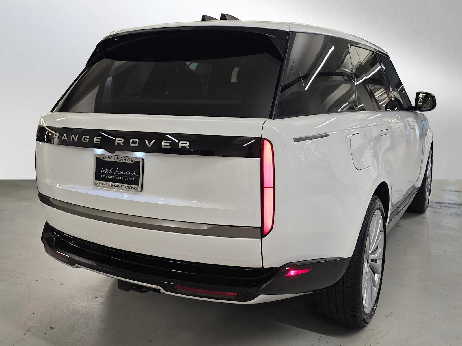 2026 Land Rover Range Rover SE