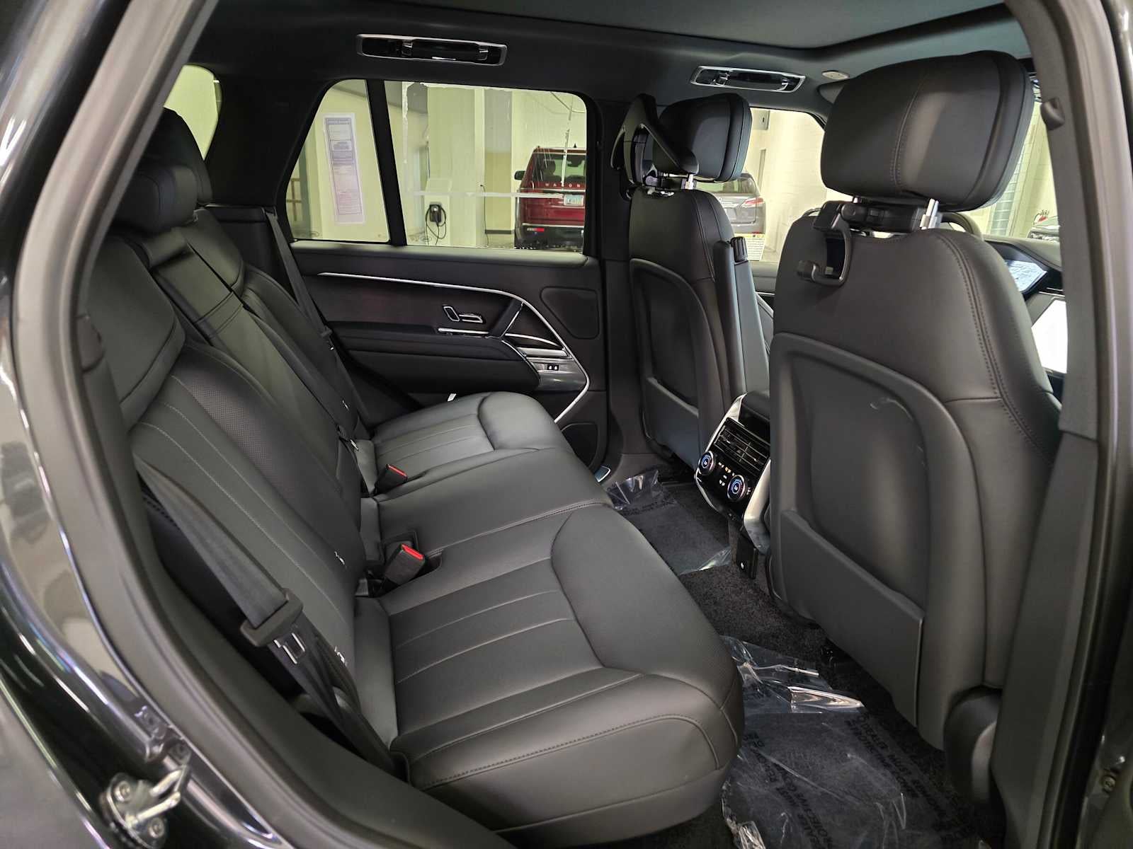 2026 Land Rover Range Rover SE