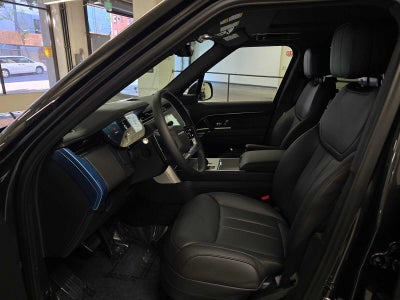 2026 Land Rover Range Rover SE