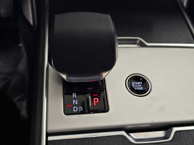 2026 Land Rover Range Rover SE