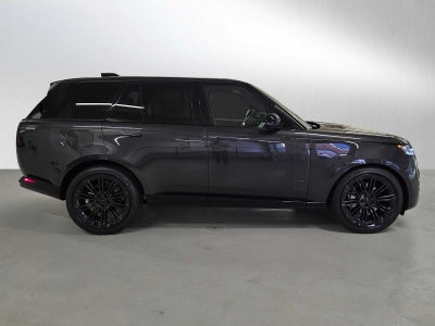 2026 Land Rover Range Rover SE