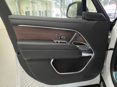 2026 Land Rover Range Rover SE