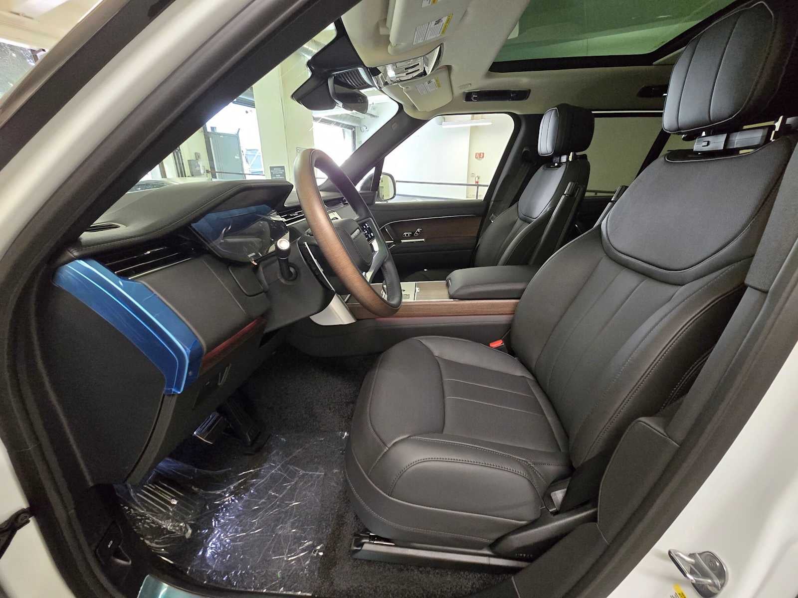 2026 Land Rover Range Rover SE