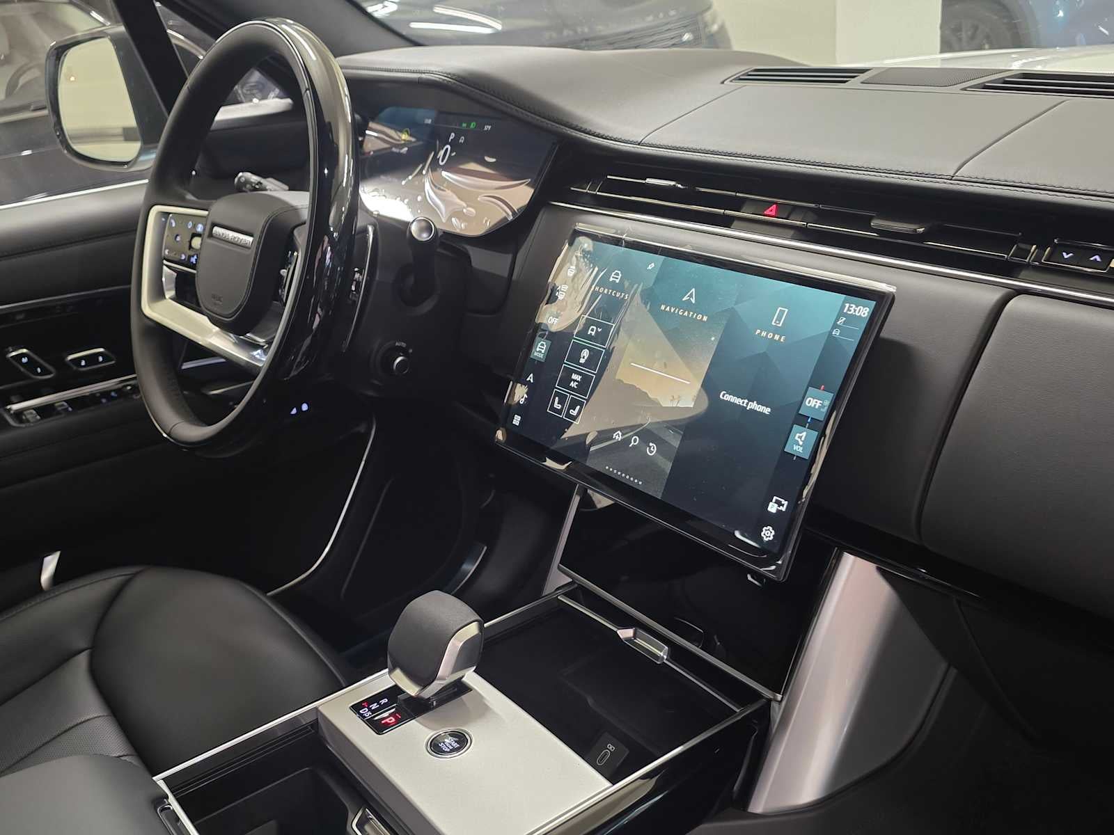 2026 Land Rover Range Rover SE