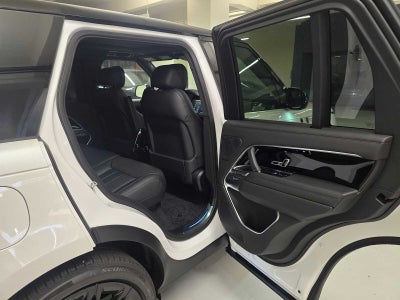 2026 Land Rover Range Rover SE