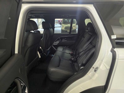 2026 Land Rover Range Rover SE