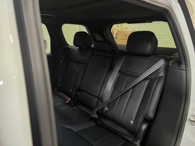 2026 Land Rover Range Rover SE