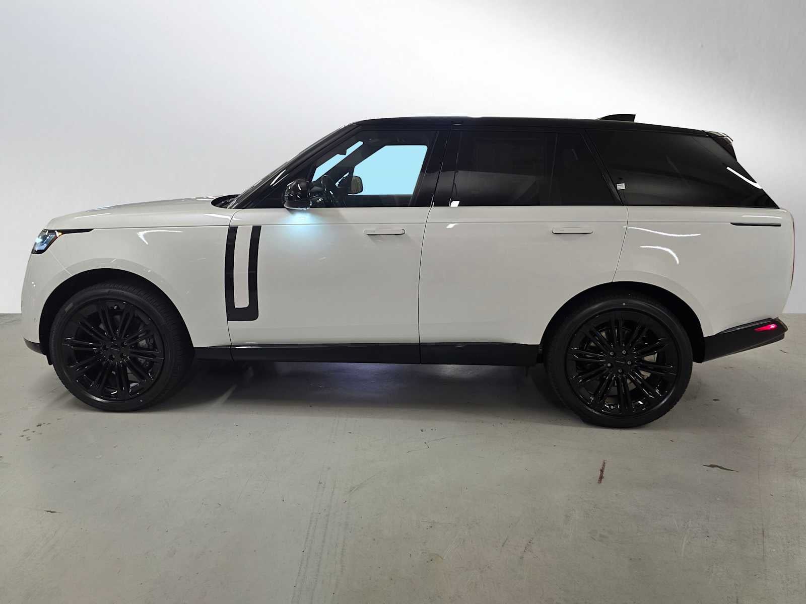 2026 Land Rover Range Rover SE