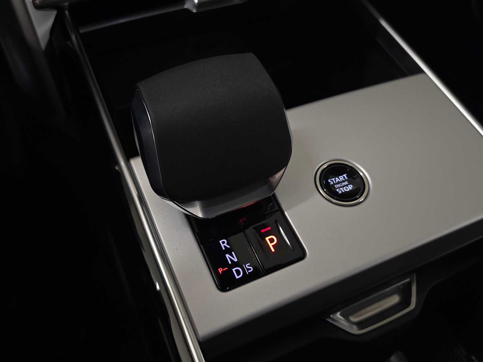 2026 Land Rover Range Rover SE