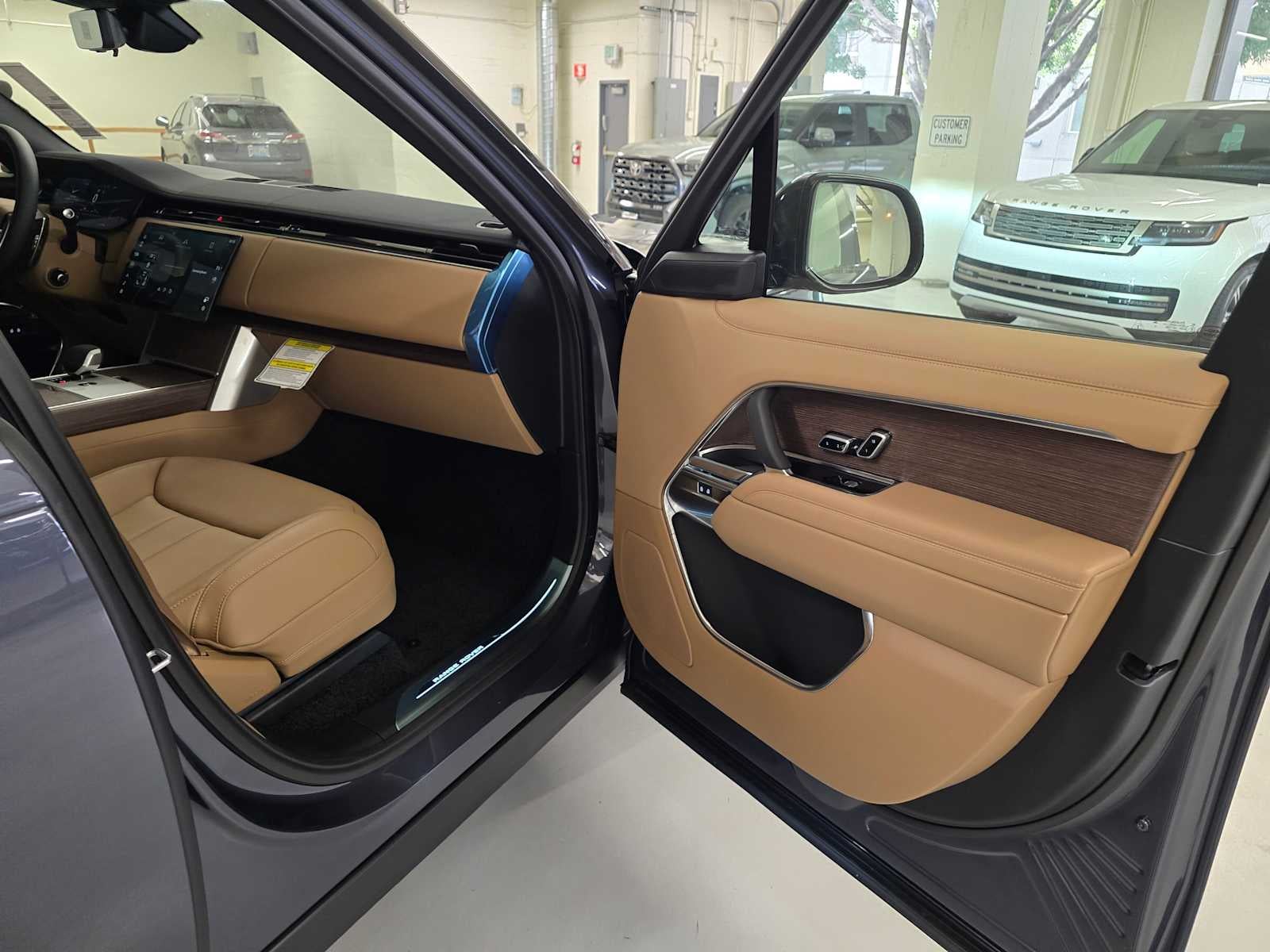 2026 Land Rover Range Rover SE